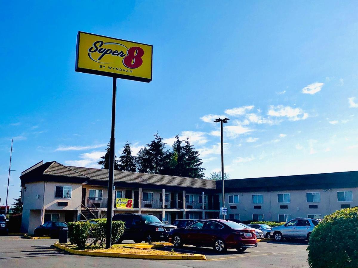 Super 8 By Wyndham