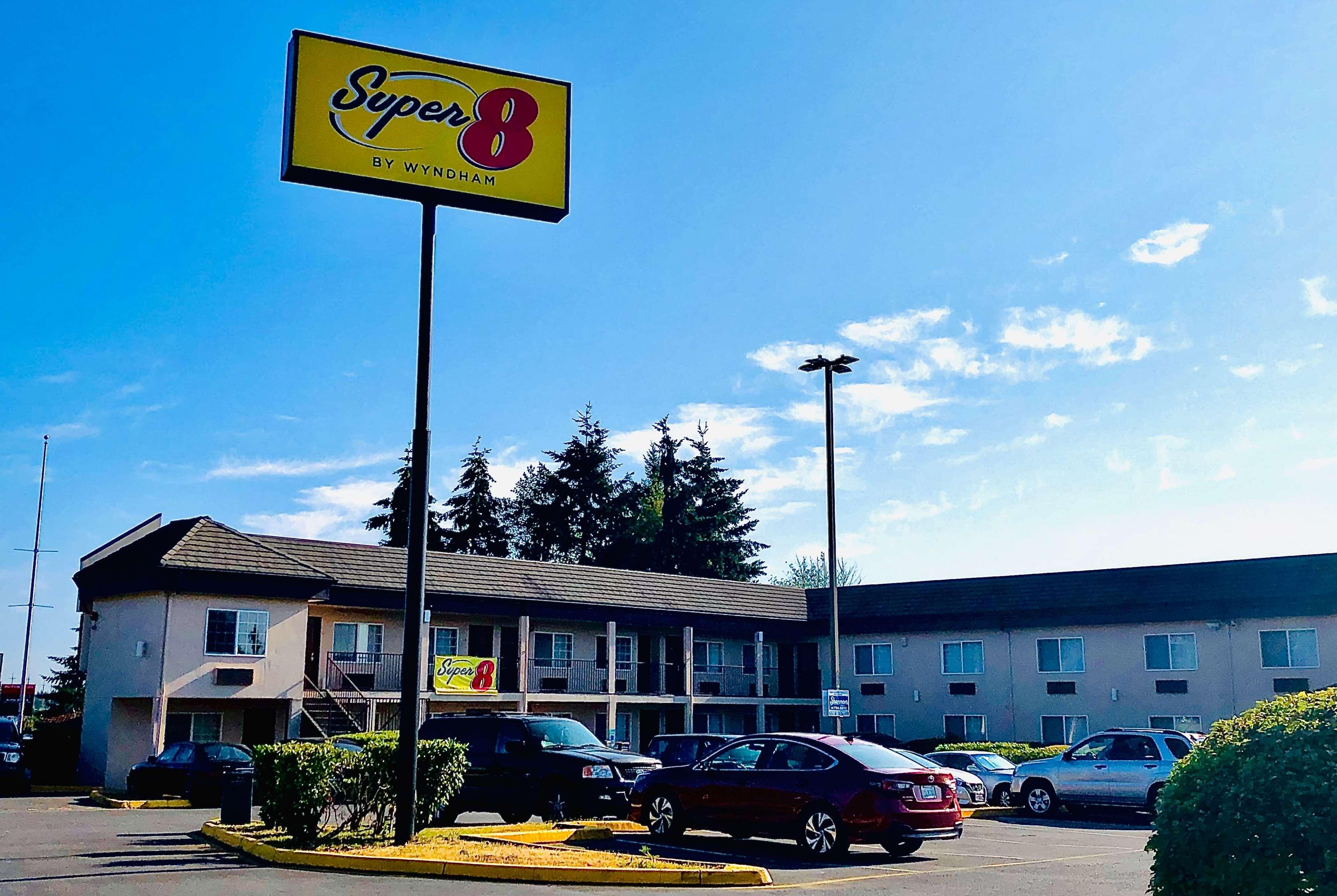 Super 8 By Wyndham 2*